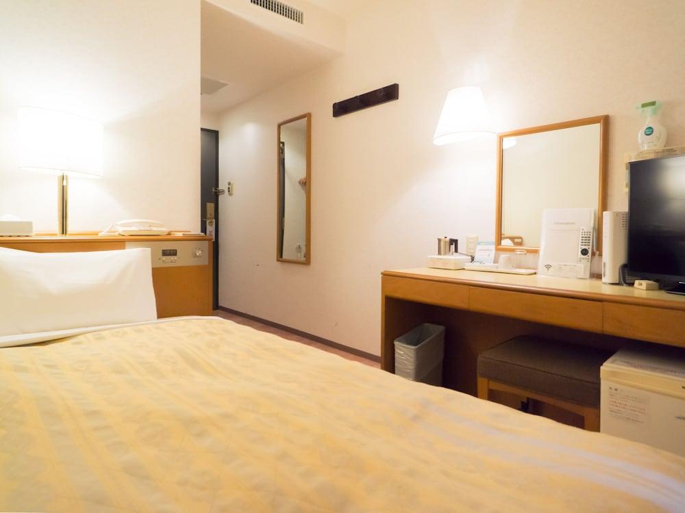 Palace 4*